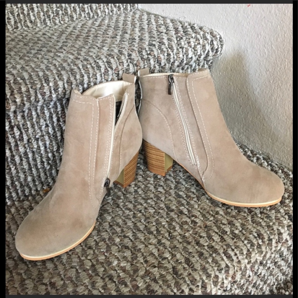 Ankle Boots. Size 8